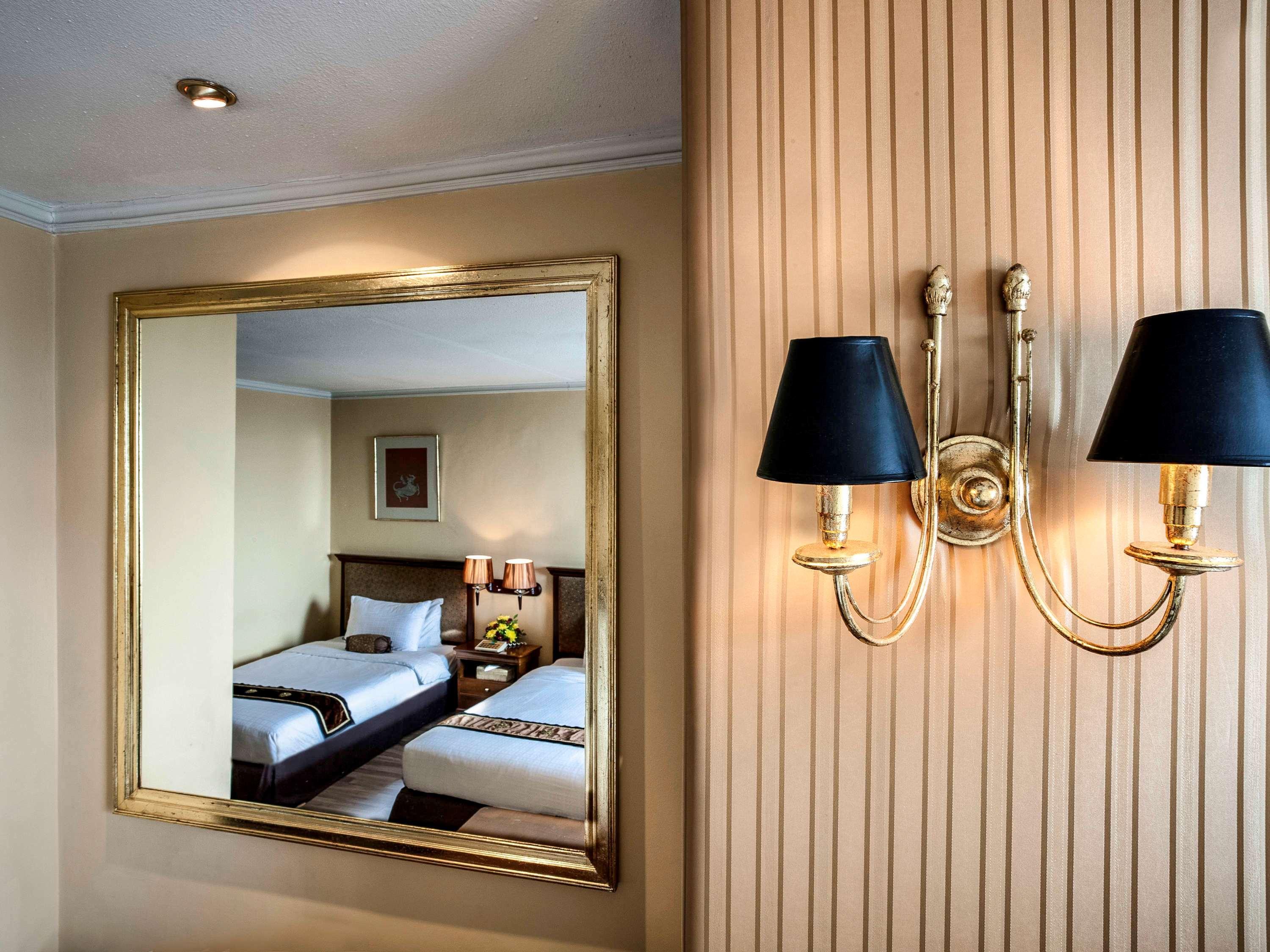 Mercure Mandalay Hill Resort Экстерьер фото